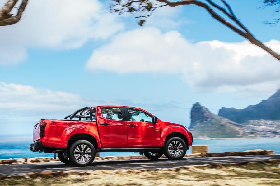  Isuzu D-Max X-Rider Double Cab 2018 года  (ZA) (фото 29 из 32)